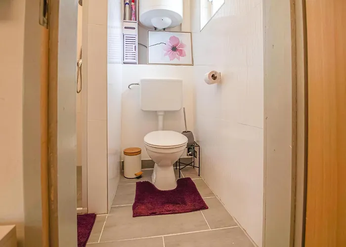 In Ruhiger Lage بيت للعطل *